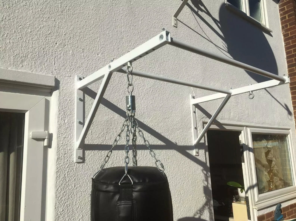 Wall mounted pull up bar G90